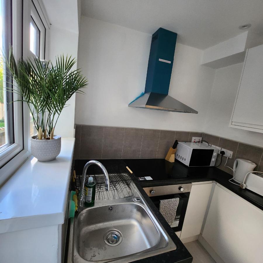Comfy Diamond Ensuite Room Maidstone With Free Parking And Speedy Wifi Exteriör bild