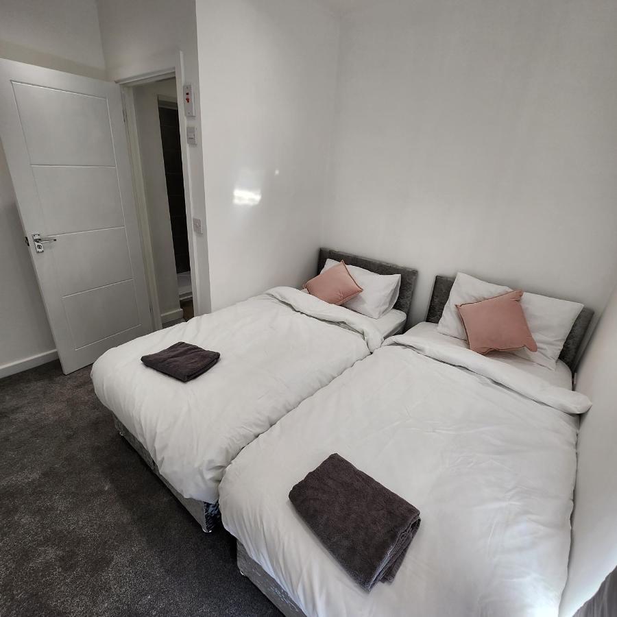 Comfy Diamond Ensuite Room Maidstone With Free Parking And Speedy Wifi Exteriör bild