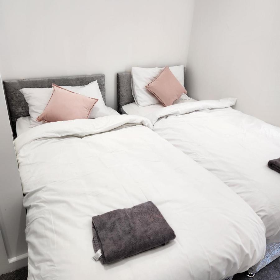 Comfy Diamond Ensuite Room Maidstone With Free Parking And Speedy Wifi Exteriör bild